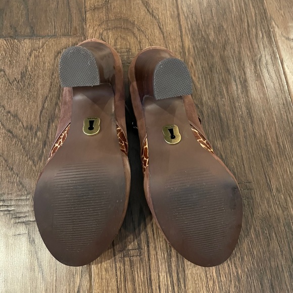 Fossil Giraffe Brown Heels - Picture 4 of 10